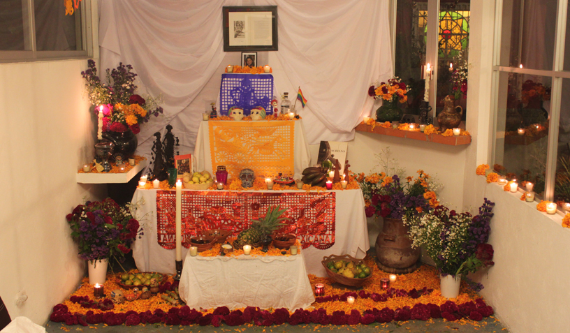 Ofrenda del día de muertos Arquetopia, Puebla, Mexico